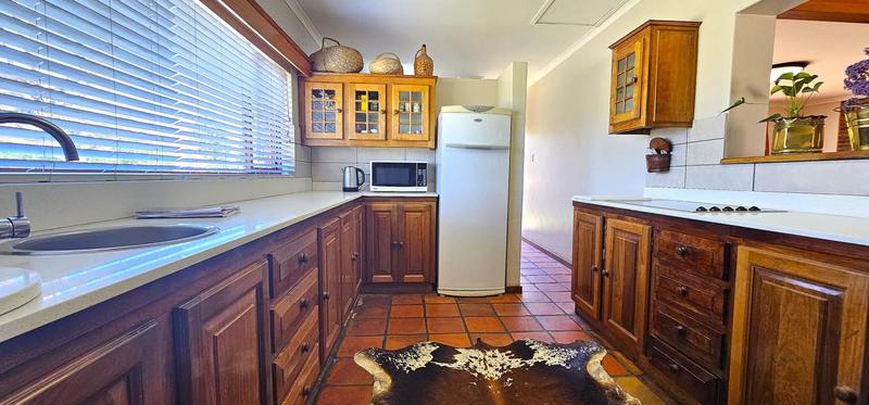 4 Bedroom Property for Sale in Middedorp Western Cape